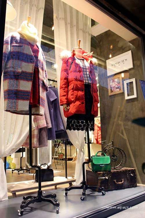 鄭州20平米的服裝店裝修,小服裝店裝修設(shè)計(jì)要點(diǎn)